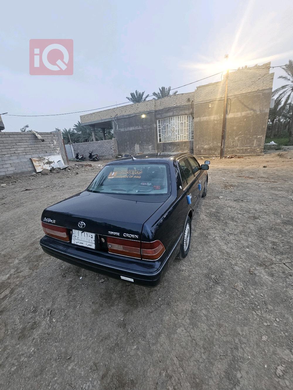 تۆیۆتا کراون